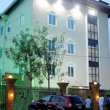H210 Hotel Aliayabiagba Bagian luar foto