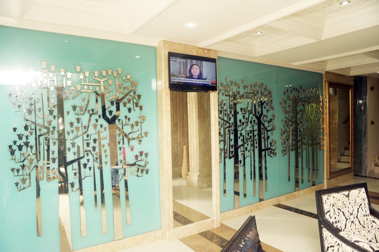 H210 Hotel Aliayabiagba Bagian luar foto