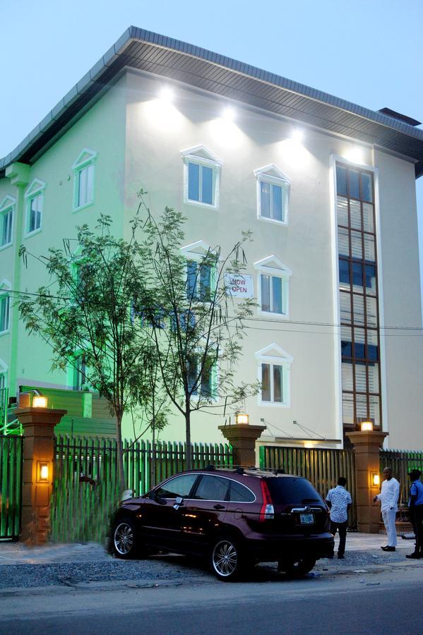 H210 Hotel Aliayabiagba Bagian luar foto